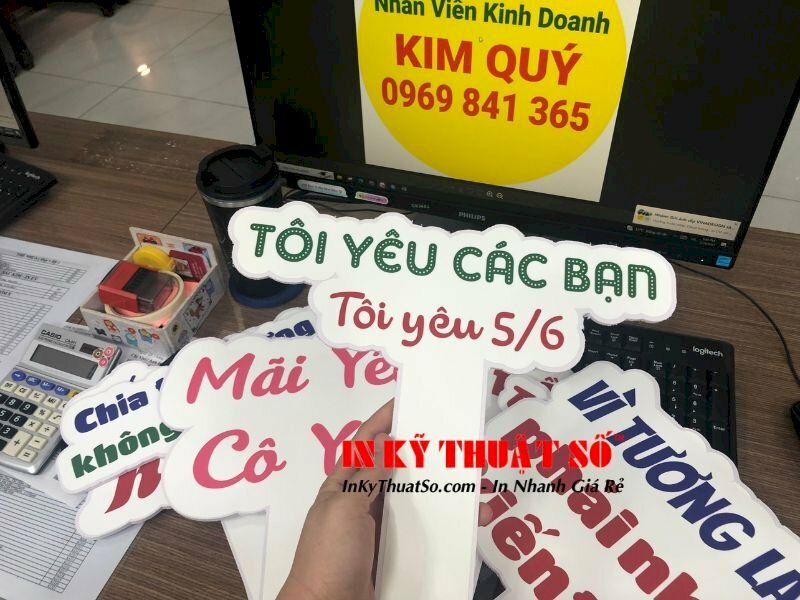 Hashtag cầm tay Tôi Yêu Các Bạn