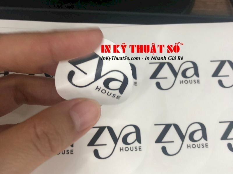 Tem nhãn tròn thương hiệu nước hoa