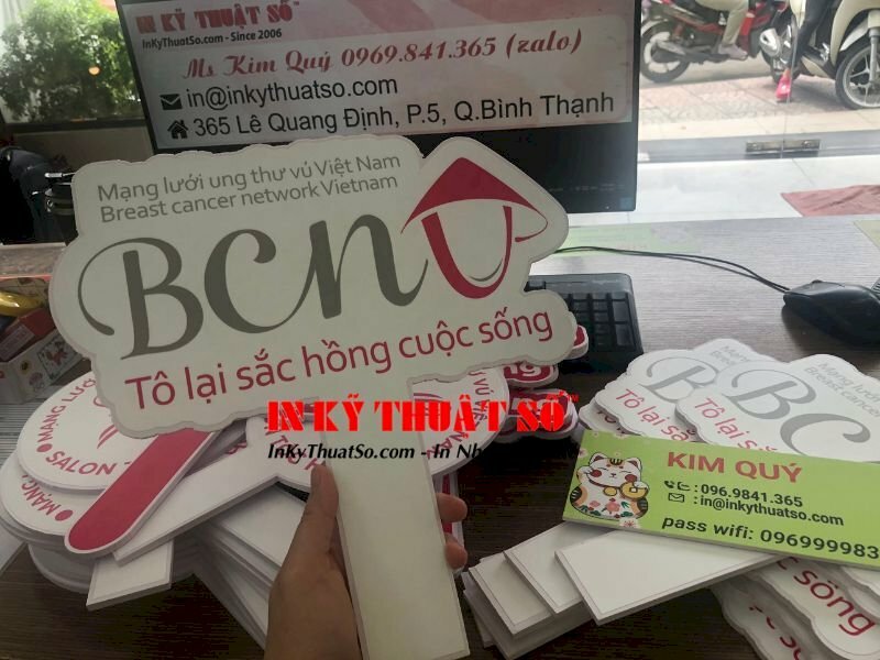 In hashtag cầm tay chụp ảnh check in sự kiện cộng đồng - INKTS334