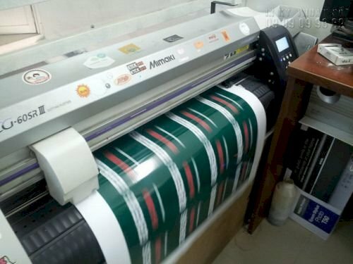 In tem nhãn mỹ phẩm giá rẻ