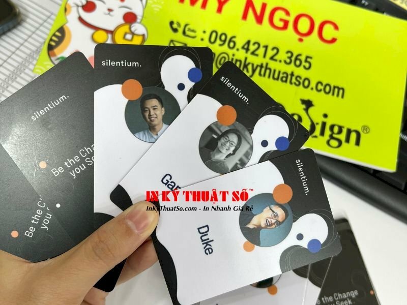 In thẻ nhựa nhân viên - In Kỹ Thuật Số Since 2006