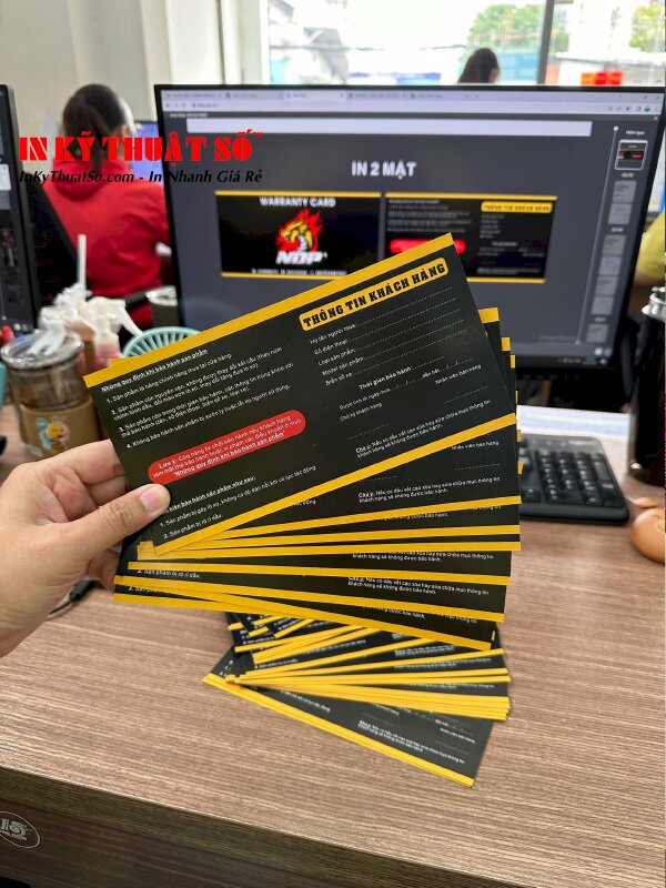 In phiếu bảo hành sản phẩm chất liệu giấy C300gsm, không màng