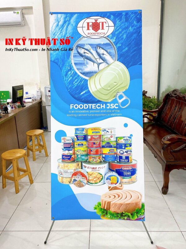 In standee, poster quảng cáo, banner giới thiệu sản phẩm với màu sắc sống động, hình ảnh và nội dung in ấn sắc nét