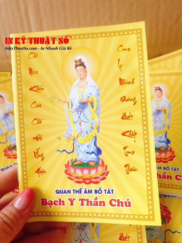 In kinh sách với thành phẩm đóng kim, kích thước 10x14cm dày 16 trang 