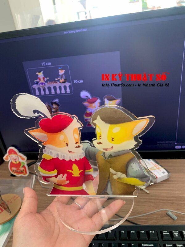 Standee hoạt hình chất liệu mica trong dày 3li - In Kỹ Thuật Số since 2006