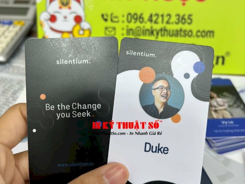 In thẻ nhựa nhân viên - In Kỹ Thuật Số Since 2006