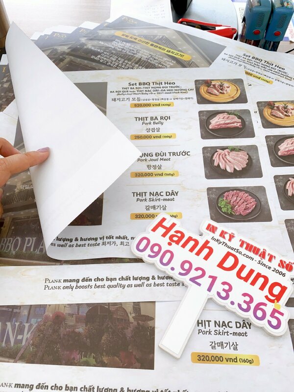 Giấy lót bằn ăn nhà hàng in ấn trên chất liệu giấy Fort 80gsm