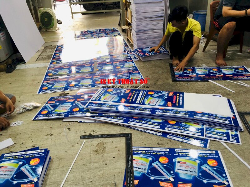 In PP cán format làm banner giới thiệu sản phẩm - In Kỹ Thuật Số Since 2006