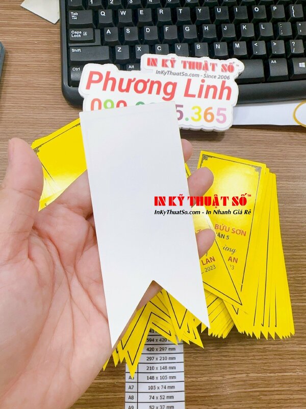 In ruy băng giấy cài áo kính mừng Đại Lễ Vu Lan cho Phật Tử