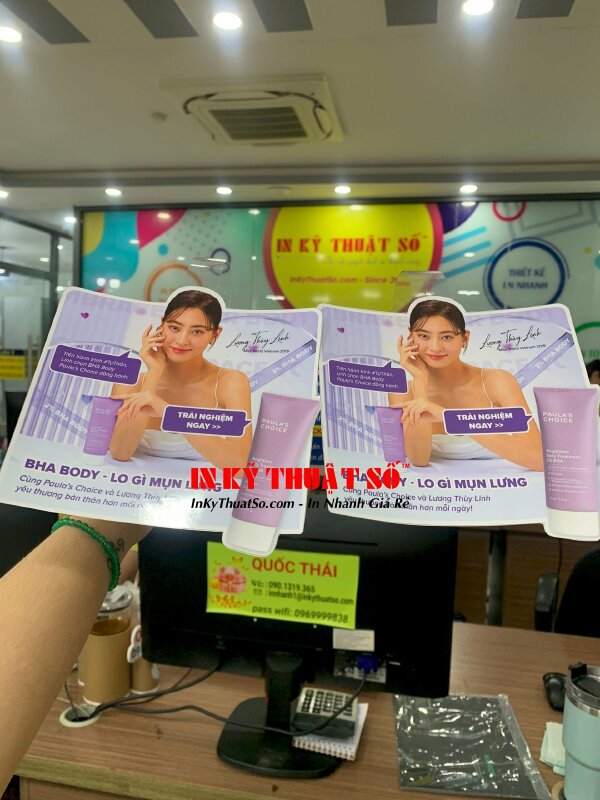 Sản xuất Wobbler kẹp nhựa quảng cáo mỹ phẩm chăm sóc da - In ấn bởi In Kỹ Thuật Số since 2006