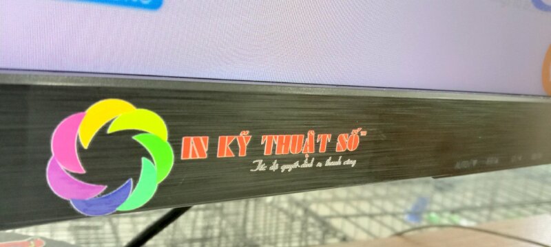 Tem nhãn in UV DTF cho màu sắc nét với độ bền cao