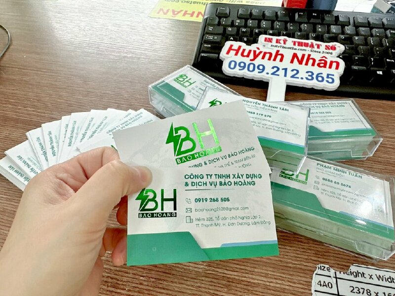 In card visit ép kim, name card giám đốc điều hành công ty xây dựng - INKTS724