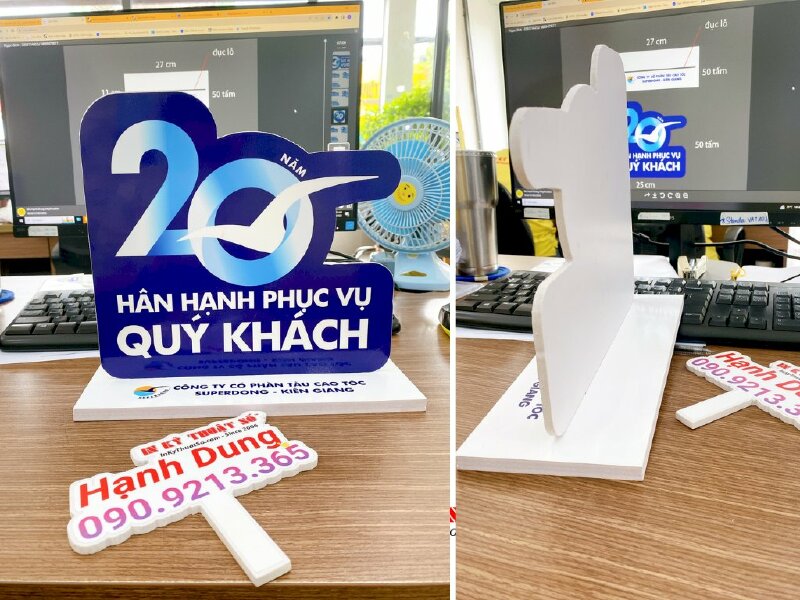 In PP Standee nhỏ để bàn kỷ niệm 20 năm thành lập công ty - INKTS670