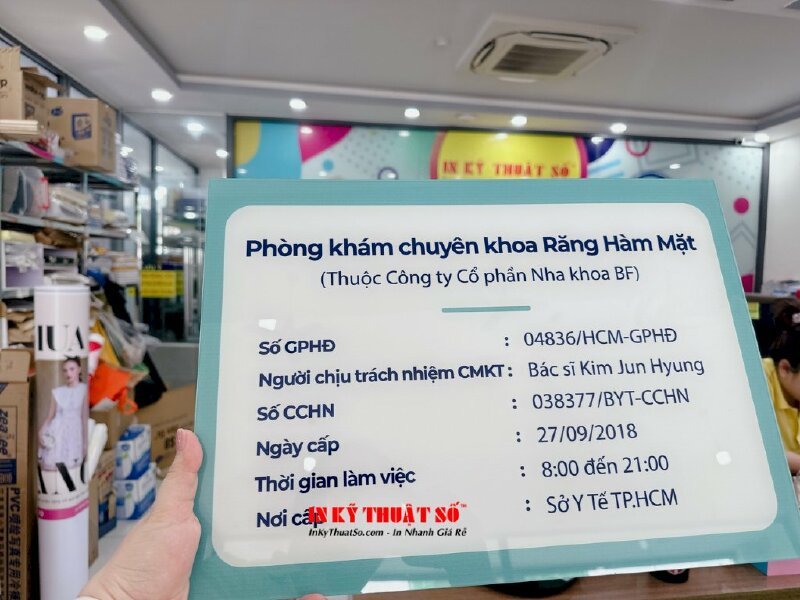 In bảng thông tin phòng khám chuyên khoa răng hàm mặt - INKTS800