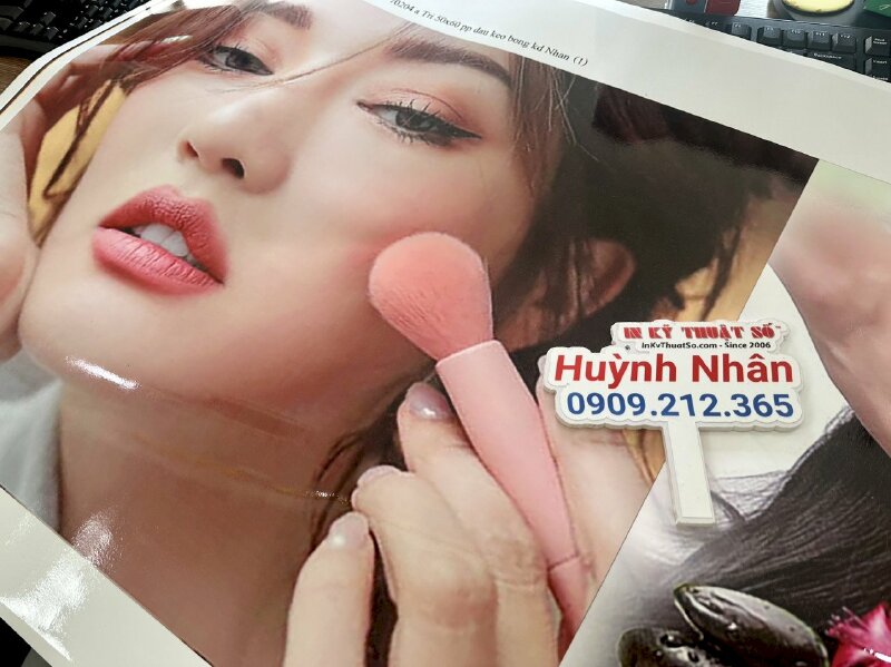 In tranh ảnh trang trí tiệm tóc nữ, trang trí salon tóc, gội đầu, trang điểm - INKTS788