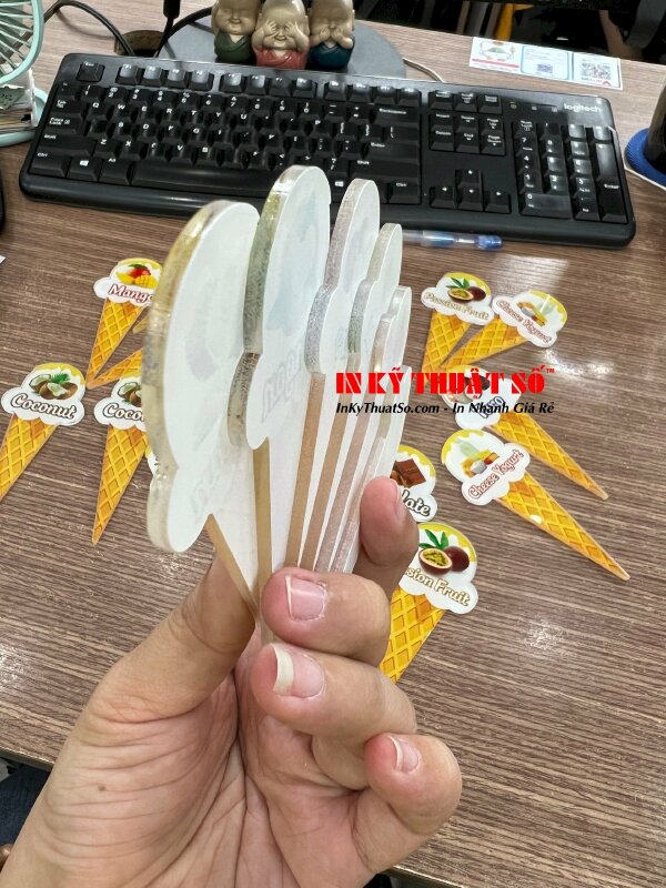 In sticker que kem chất liệu mica trong 3li - In ấn bởi In Kỹ Thuật Số since 2006