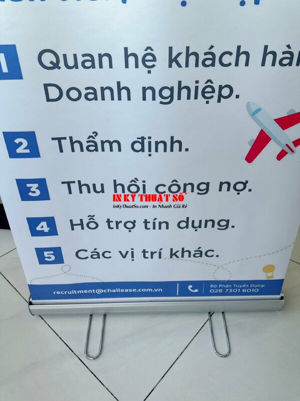 Tấm poster tuyển dụng nhân sự nhiều vị trí khác nhau, là công cụ thu hút nhân tài cho các doanh nghiệp hiệu quả, tiết kiệm thời gian và công sức cho các HR