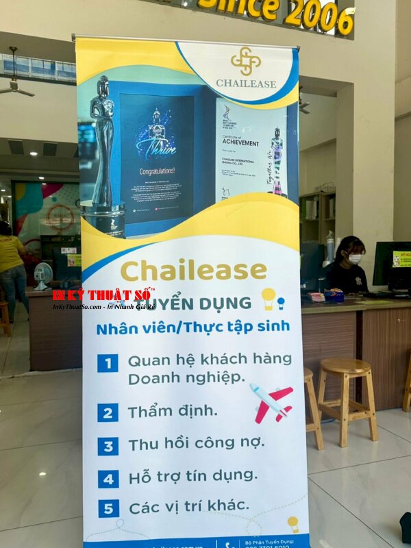 Poster tuyển dụng nhân viên được thiết kế và in ấn tại 365 Lê Quang Định, Bình Thạnh, TPHCM