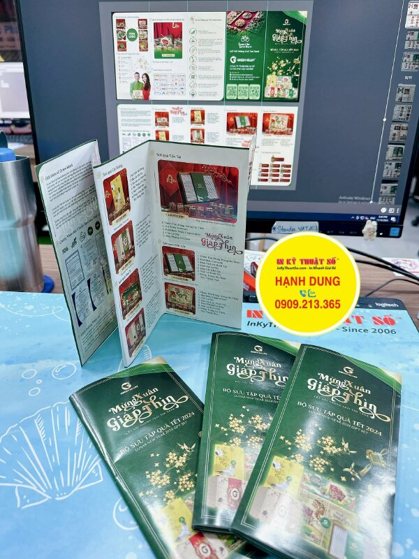 Brochure, leaflet giới thiệu bộ sưu tập quà Tết
