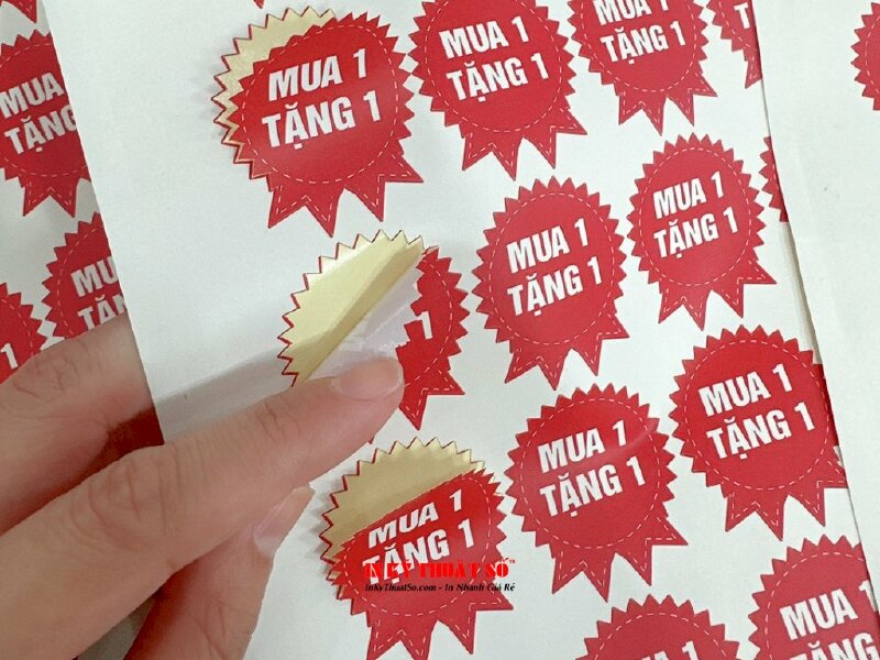 In tem khuyến mãi mua 1 tặng 1, sticker khuyến mãi bóc dán dễ dàng - INKTS895