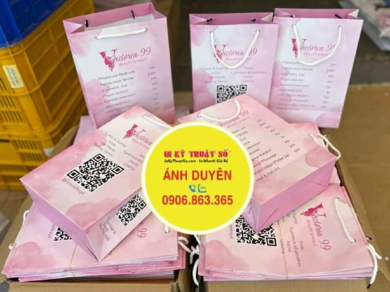 In túi giấy tiệm Beauty & Nails bằng tiếng Anh, hàng gửi đi Sydney Úc từ TPHCM - INKTS923