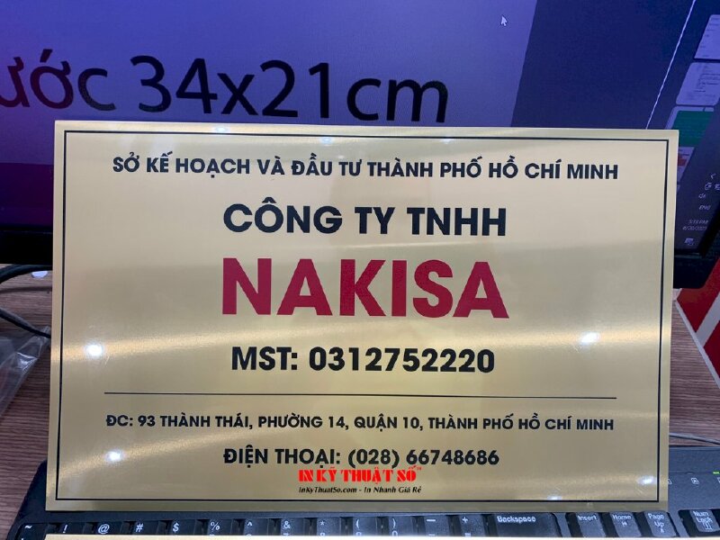 In biển hiệu công ty inox nhôm xước vàng sang trọng - INKTS451