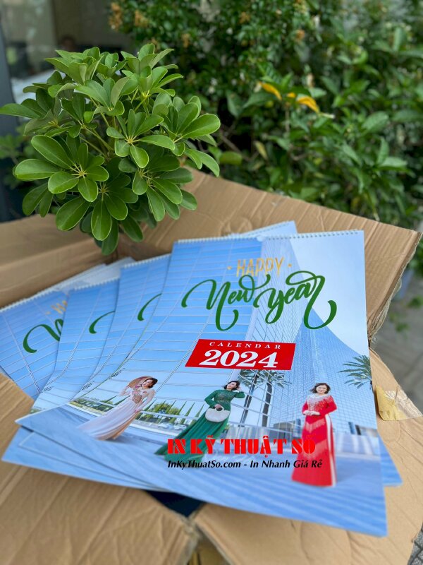 Thiết kế, in lịch treo tường 2024 theo yêu cầu