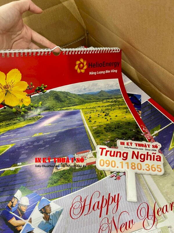 Lịch Tết treo tường 7 tờ đóng lò xo đỉnh in số lượng theo yêu cầu