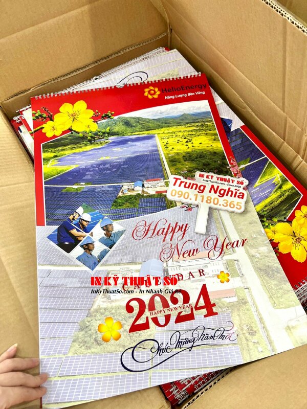 In lịch treo tường 7 tờ khổ 40cm x 60cm bằng công nghệ in Offset tại In Kỹ Thuật Số since 2006