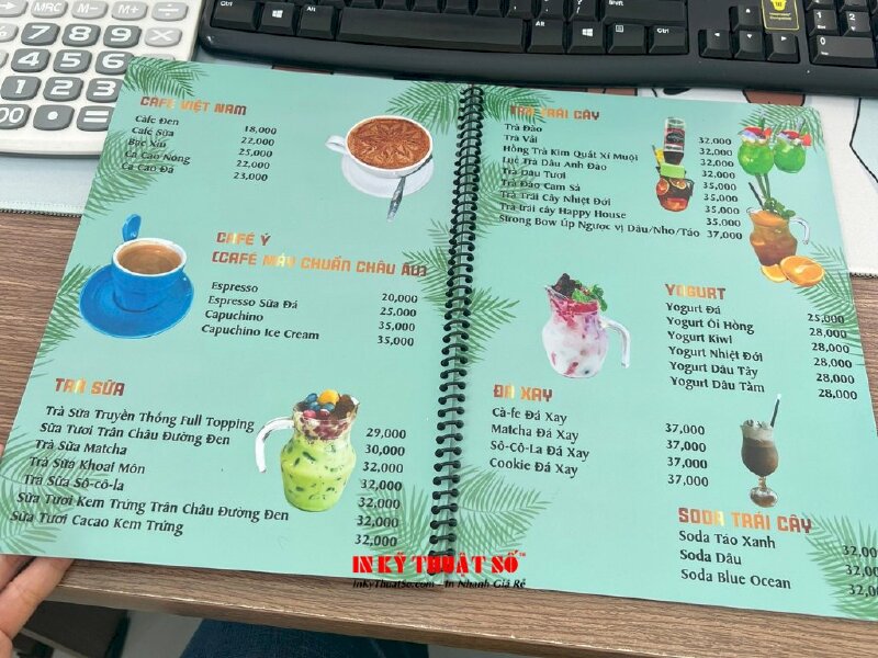 In menu quán cà phê, làm menu nhựa đóng cuốn gáy lò xo chống thấm, chống cong vênh - INKTS950