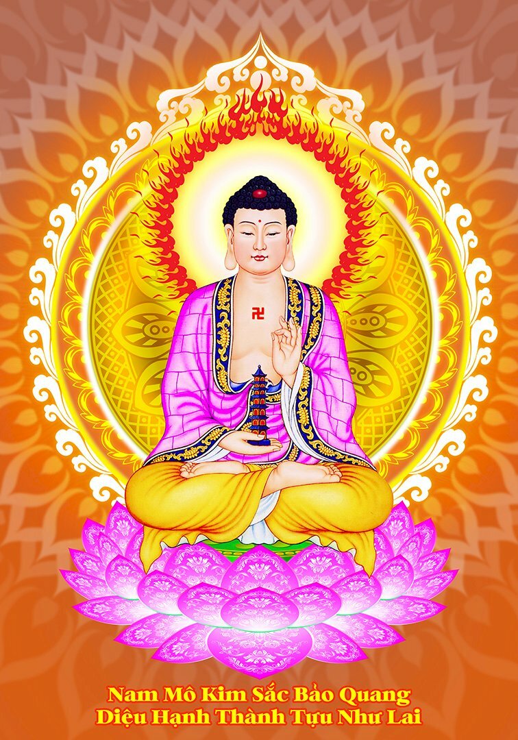 Hình ảnh Phật Dược Sư y áo hồng ngồi tòa sen, tỏa vòng hào quang sáng xung quanh người, trên nền cam có hoa văn.