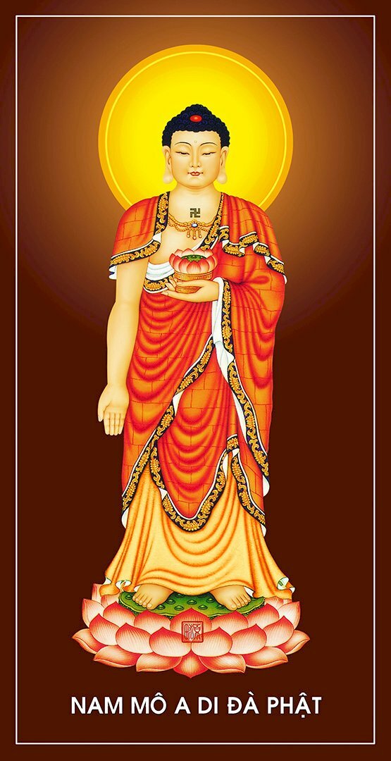 Tranh ảnh Phật A Di Đà trang nghiêm trên nền màu nâu, phía dưới có dòng chữ Nam Mô A Di Đà Phật. 