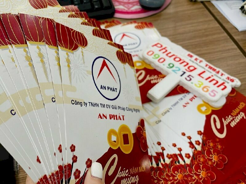 Thiệp chúc mừng năm mới 2024, thiết kế thiệp Xuân theo yêu cầu