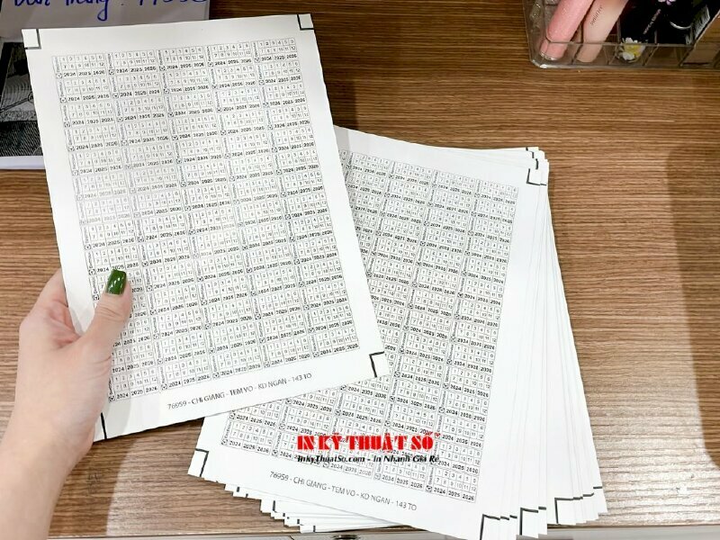 Mẫu tem vỡ kích thước 3cm x 1.5cm ra đời bằng công nghệ in Laser 