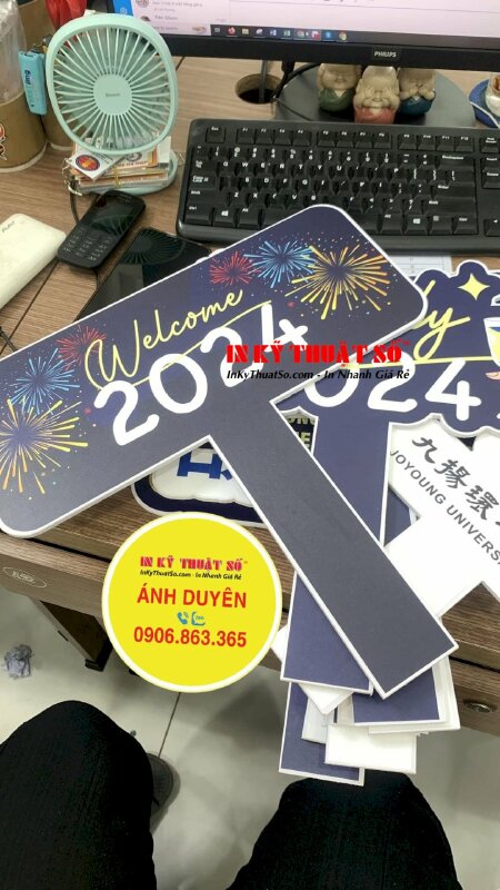 Mẫu Hashtag tiệc cuối năm kích thước 120cm x 150cm ra đời bằng công nghệ in phun kỹ thuật số hiện đại tại 365 Lê Quang Định, Bình Thạnh, TPHCM