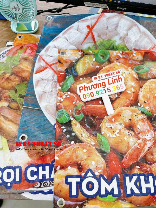 In hình đồ ăn cho quán cơm trưa văn phòng chất liệu bạt hiflex, in nhanh bằng công nghệ in phun kỹ thuật số hiện đại tại 365 Lê Quang Định, Bình Thạnh, TPHCM