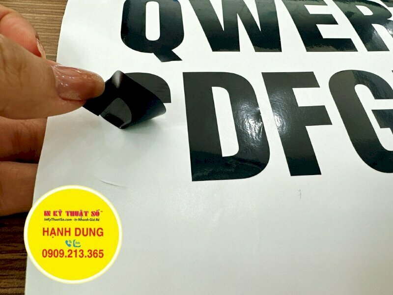 Cắt bế chữ Decal quảng cáo từ vật tư Decal màu đen, cắt bế Decal theo yêu cầu TPHCM