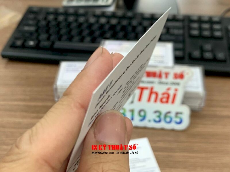 In danh thiếp lấy liền, danh thiếp Feet and Operations Specialist - INKTS1160