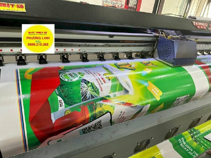 In biển bạt quảng cáo ngoài trời, in bạt Hiflex 3.8dzem