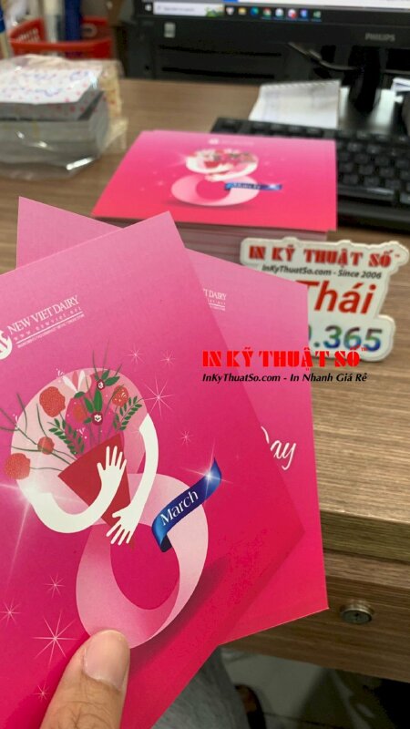 In thiệp chúc mừng 8-3 tặng phái nữ thiết kế đẹp, nội dung và hình ảnh sắc nét