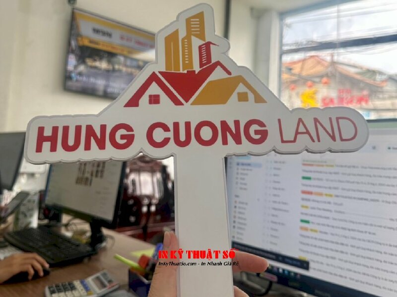 Hashtag cầm tay công ty bất động sản Hung Cuong Land - MSN332
