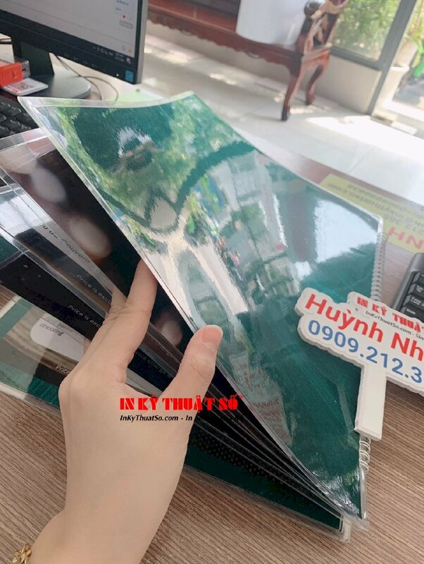 In menu thực đơn nhà hàng hầm rượu vang Pháp, menu plastic đóng cuốn lò xo A3  - INKTS1334