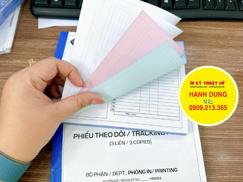 In phiếu theo dõi Tracking Form 3 liên khổ A5 ngang - INKTS1239