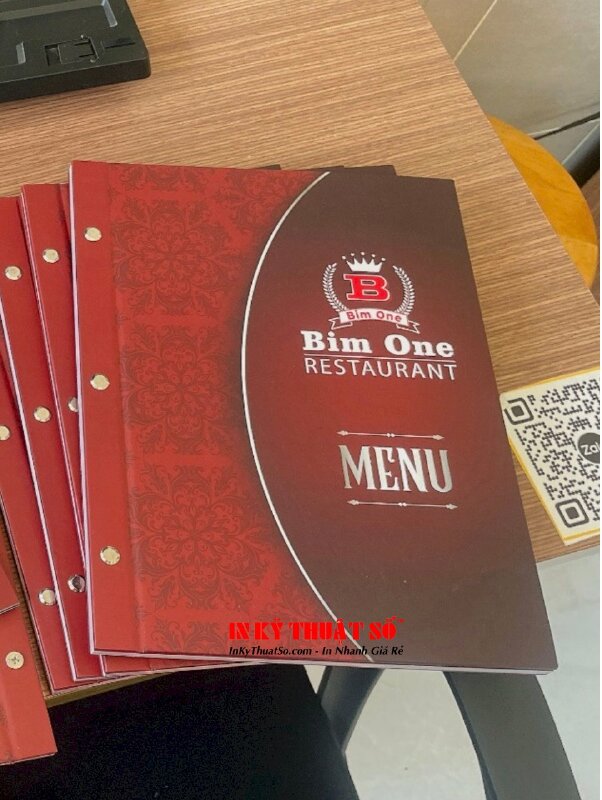 Làm thực đơn menu nhà hàng, menu bìa bồi Carton ruột giấy C300gsm đóng ghim inox - INKTS1420