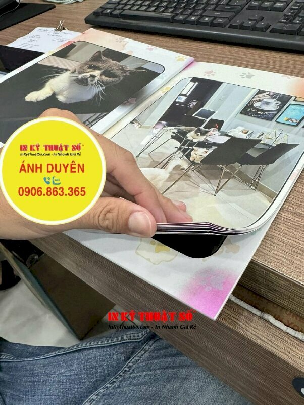 In photobook hình cá nhân và thú cưng chất liệu giấy C300gsm, cán mờ cả cuốn - In ấn & Gia công bởi In Kỹ Thuật Số Since 2006