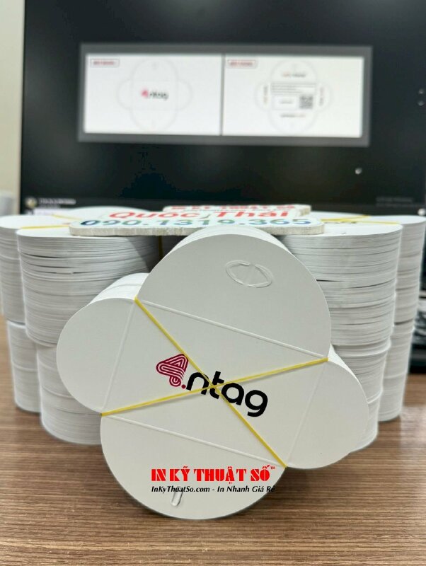 In bao giấy đựng thẻ nhựa, bìa folder mini đựng card nhựa khách hàng - INKTS1434