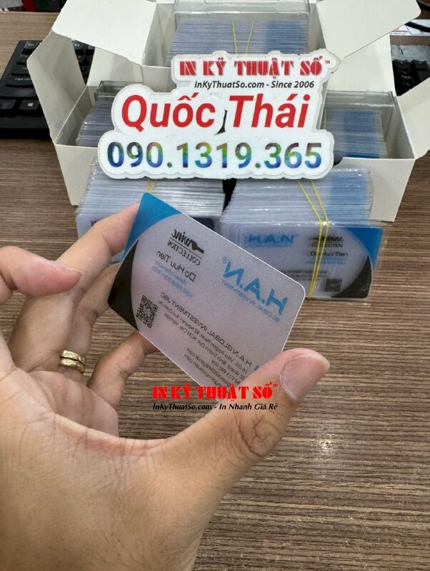 In name card nhựa trong ép mờ sần chức danh Sale Manager Trưởng phòng kinh doanh - INKTS1501