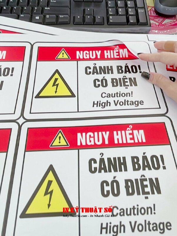 In tem cảnh báo có điện High Voltage, tem Decal sữa cảnh báo Nguy hiểm điện giật - INKTS1436