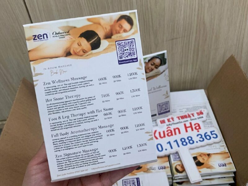 Table tent tam giác được thiết kế và in ấn cho tiệm Spa & Massage