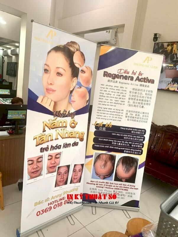 In poster chất liệu PP mực dầu có gắn banner cuốn